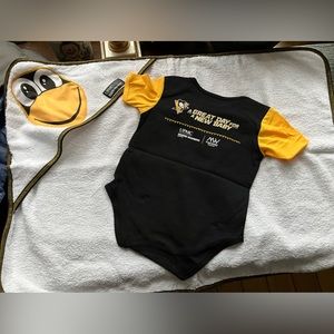 🌺New Penguins Baby Sleeper & Blanket (Hockey)